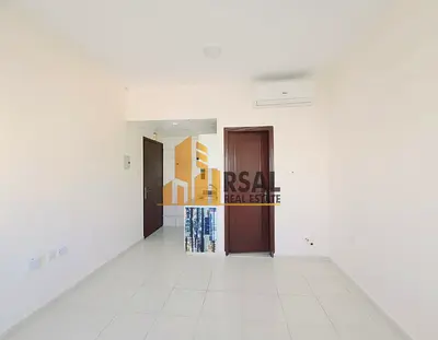 Specious Studio/Family Building/Close Kitchen/Near Ambassador School
