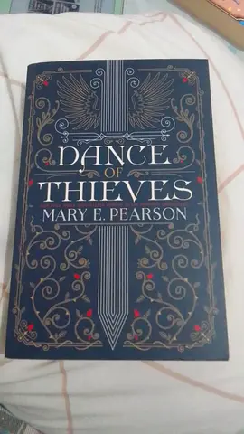 Dance of Thieves - Mary E. Pearson (Paperback)
