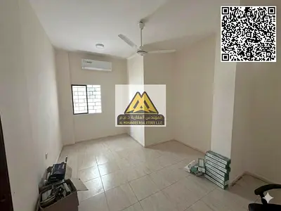 استديو مساحة كبيرة | تاني صف من كورنيش علي شارع رئيسي | طابق ارضي | تكييف اسبليت | مطبخ منفصل