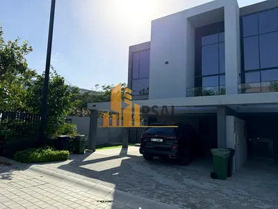 Modren And Luxerious 3BR single Row Corner Unit Villa