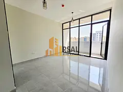 Modren Dezine Luxerious 2Bhk Apprtment With Balcony And wardrobes open view
