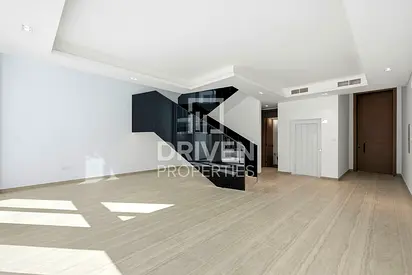 Exceptional Villa | Vacant | Private Pool
