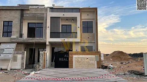 فيلا فاخرة للبيع في الياسمين – بعجمان |طابقين وروف  | شامل رسوم التسجيل والتمليك  تملك حر