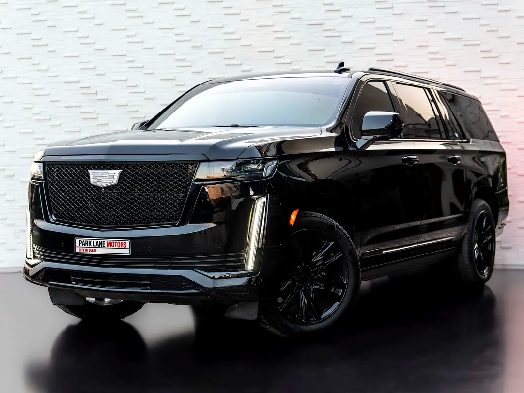 Cadillac Escalade 2023 — photo 1 of 20