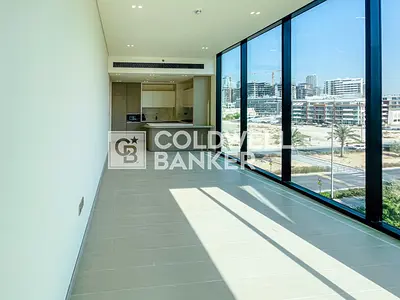 Unfurnished Fitted Kitchen | Modern Living
