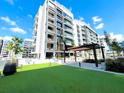 Brand new | bright and spacious | Luxurious