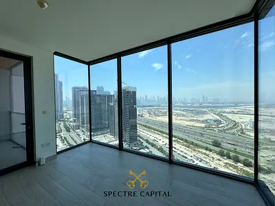 Luxury 3 Bedroom Apartment | Sea View | Ellington Finish
