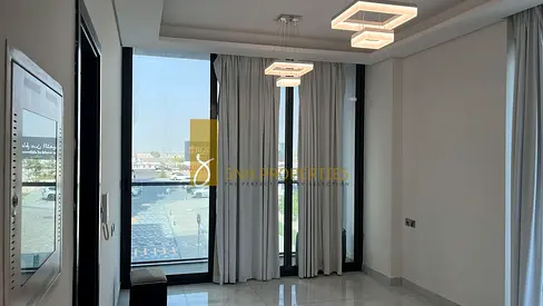 HUGE LAYOUT | BRIGHT UNIT | BOOK NOW