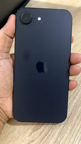 iPhone 16E - 128GB ( Sim lock)