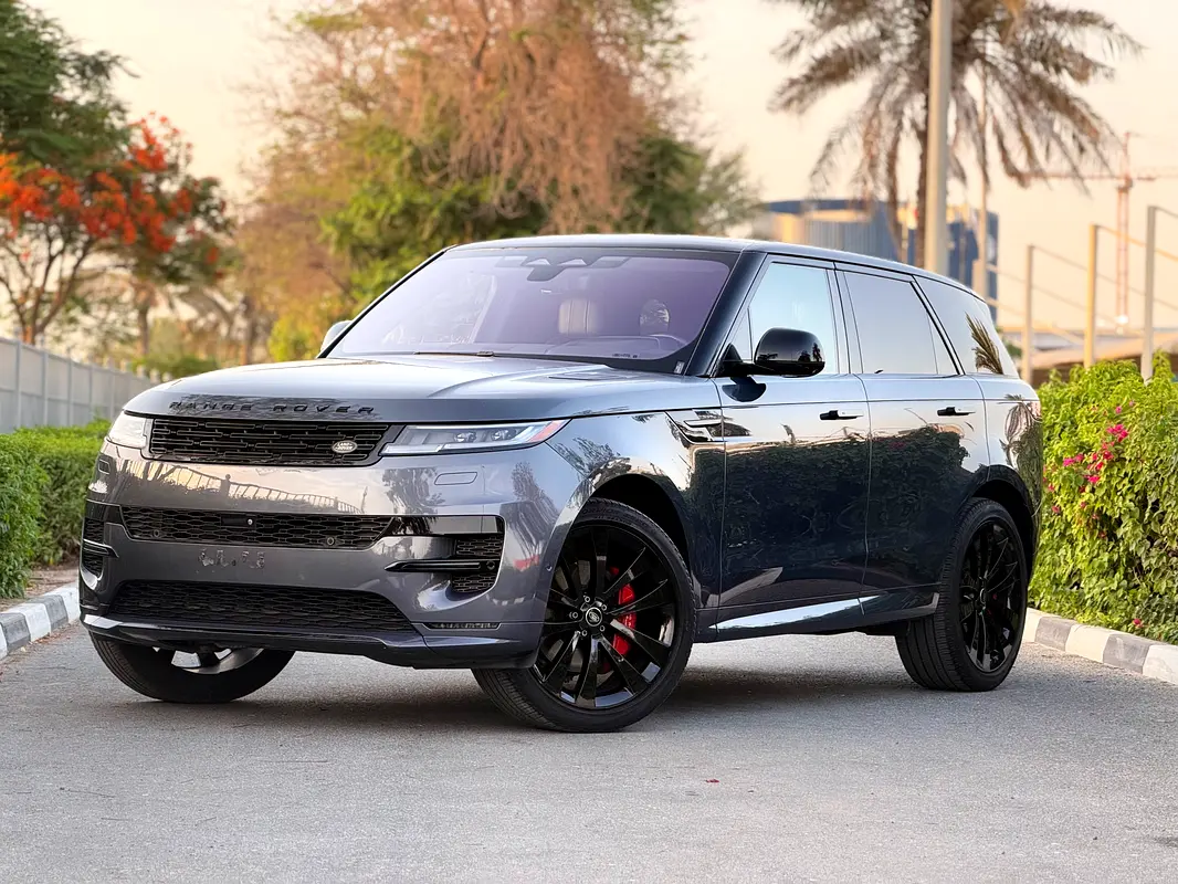 Land Rover Range Rover Sport 2023 — photo 1 of 17