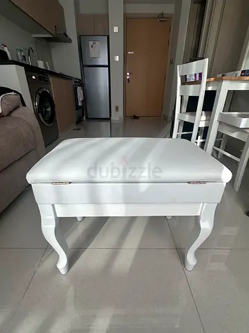 Urgent - white piano bench with storage