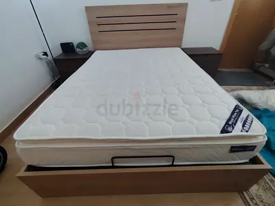 Queen Size Bed Box type with sides  Mattress