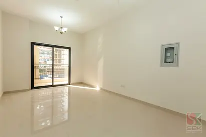 One Month Rent Free-Spacious 1 BR