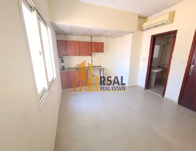 Specious Studio/Family Building/Close Kitchen/Near Muwahila Bus Station
