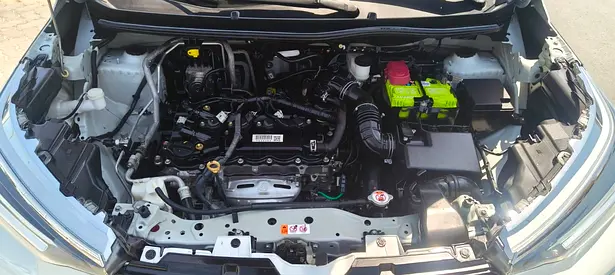 صورة 11 لـ 2023 Toyota VELOZ