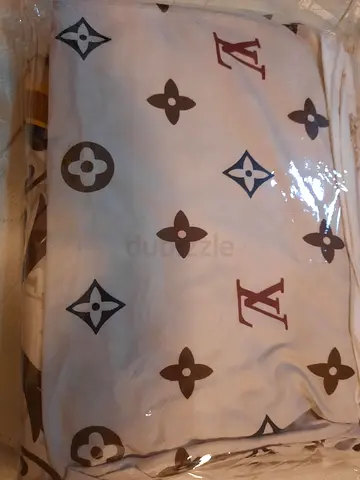 3 pieces  bed sheet set Luisviton