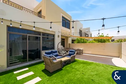 Single Row | Vacant on Transfer | 4BR+Maids