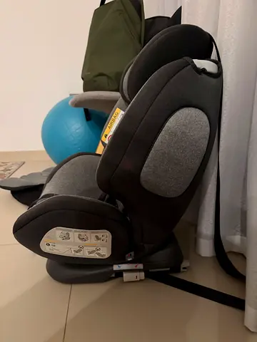 Nania convertible child car seat in excellent condition
