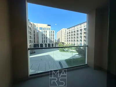 Beautiful Stylish Studio Community view with balcony
