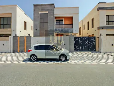 فيلا فاخرة أول ساكن في العالية على 3 شوارع، بتشطيب كلاسيك راقٍ ومساحات واسعة، تضم 5 غرف ماستر وروف ومجلس كبير—فرصة مثالية للسكن العائلي المميز