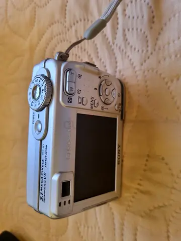 Sony Cyber-shot 5.1MP Compact Digital Camera - Silver (Used)