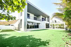 Large Plot | Park Backing | Vastu Compliant