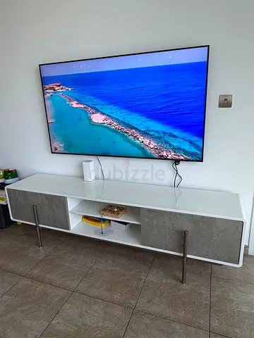 55-inch LED Smart TV - wall-mounted, good condition
