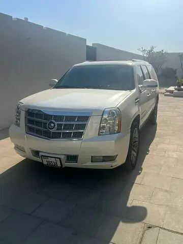 Cadillac Escalade ESV Premium Luxury 2012 GCC Specs - Excellent Condition