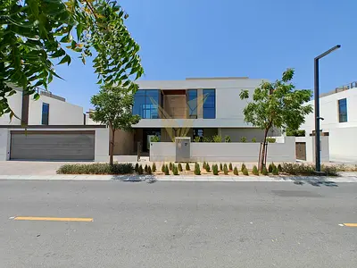 4BR Luxury Villa+MIPrivate gardenICommunity Living