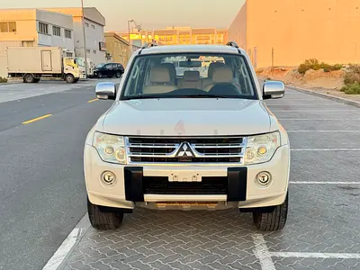 Pajero 2010 Mid 3.8L Gcc