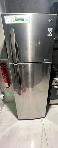 LG refrigerator linear inverter in superb condition