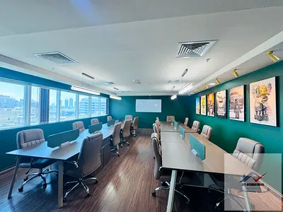 Office Space Fully Furnished Near Metro Vacant