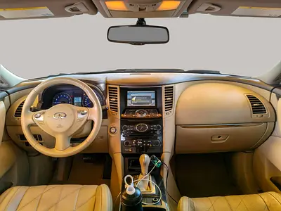 صورة 9 لـ 2016 Infiniti QX70