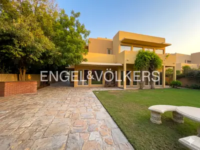Exclusive | Maintained | Unique Layout | Vacant