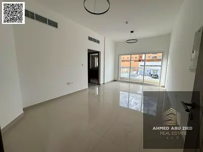 أول ساكن بالجرف 3 _ غرفة ماستر وصالة واسعة _ آخر طابق بإطلالة مفتوحة _ تكييف مركزي وتشطيب ممتاز