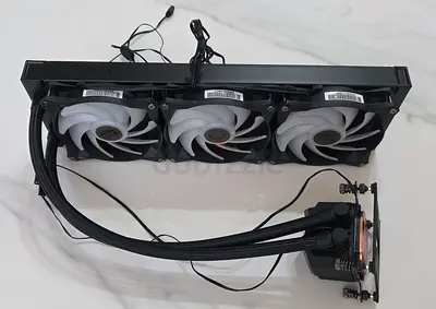 CPU liquid cooler