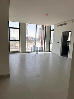 Elegant| Modern | Spacious Luxury Apartment