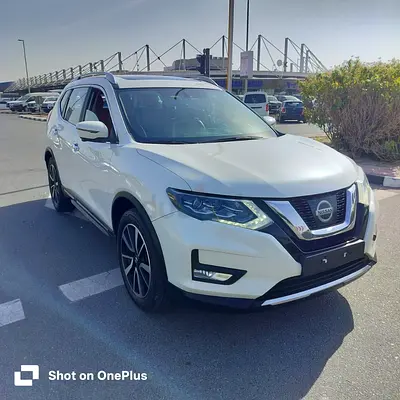 Nissan X-Trail 2018 Model GCC Space SL Full 7 Setear No accident