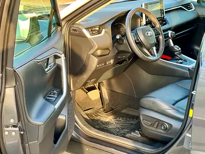 صورة 12 لـ 2021 Toyota RAV 4