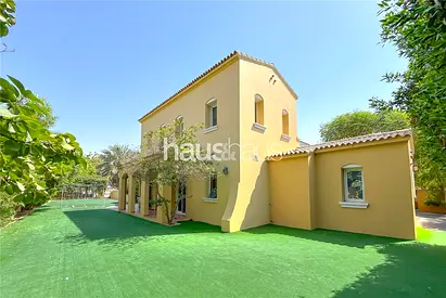 Huge Plot | White Wood | Single Row | Vacant