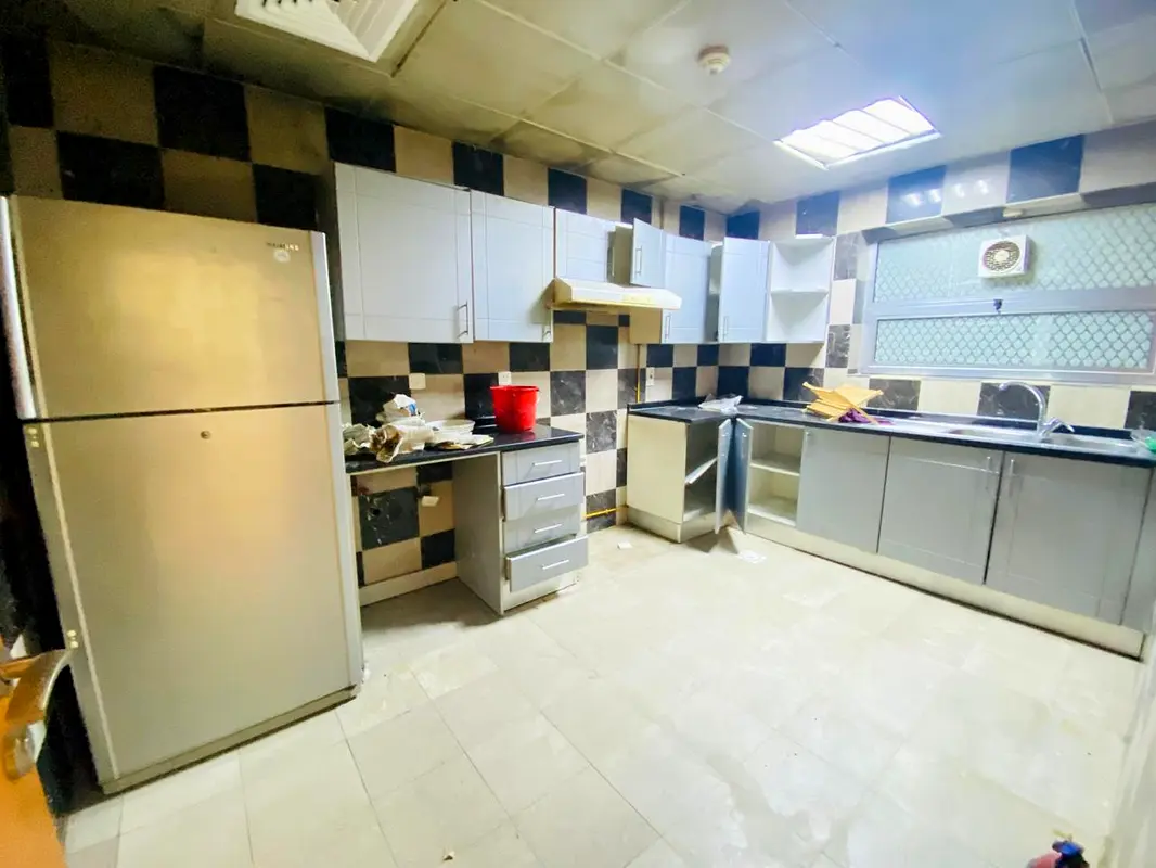 CLOSE TO METRO. 2BHK+M.ROOM. BALCONY. ONLY FAMILY. FREE GYM POOL PARKING