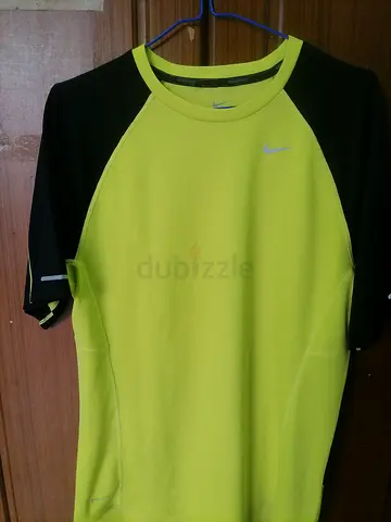 Nike Dri-FIT Short Sleeve Training Top - Mens Medium, Neon Yellow/Black