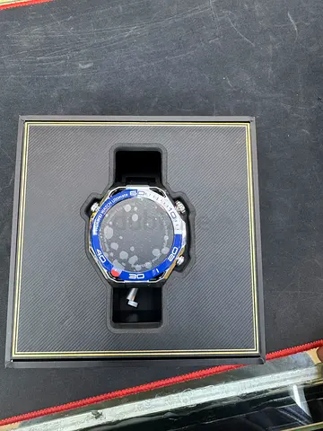 Brand new Huawei watch ultimate 2 with full box and straps, unwanted gift , original price 3300