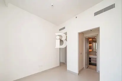 Bright &amp; Spacious | Best Amenities | Modern Living