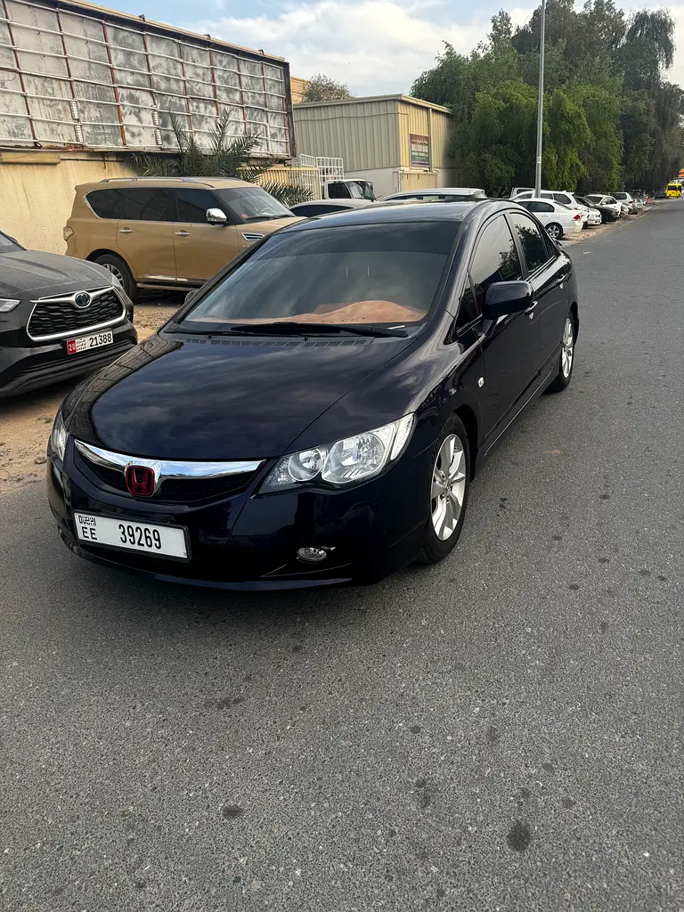 Honda Civic 2009 — photo 1 of 12