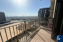 Mid Floor | Unfurnished | Open Plan Living
