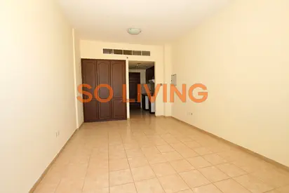 Covered Parking / Ready To Move / Studio Apartment