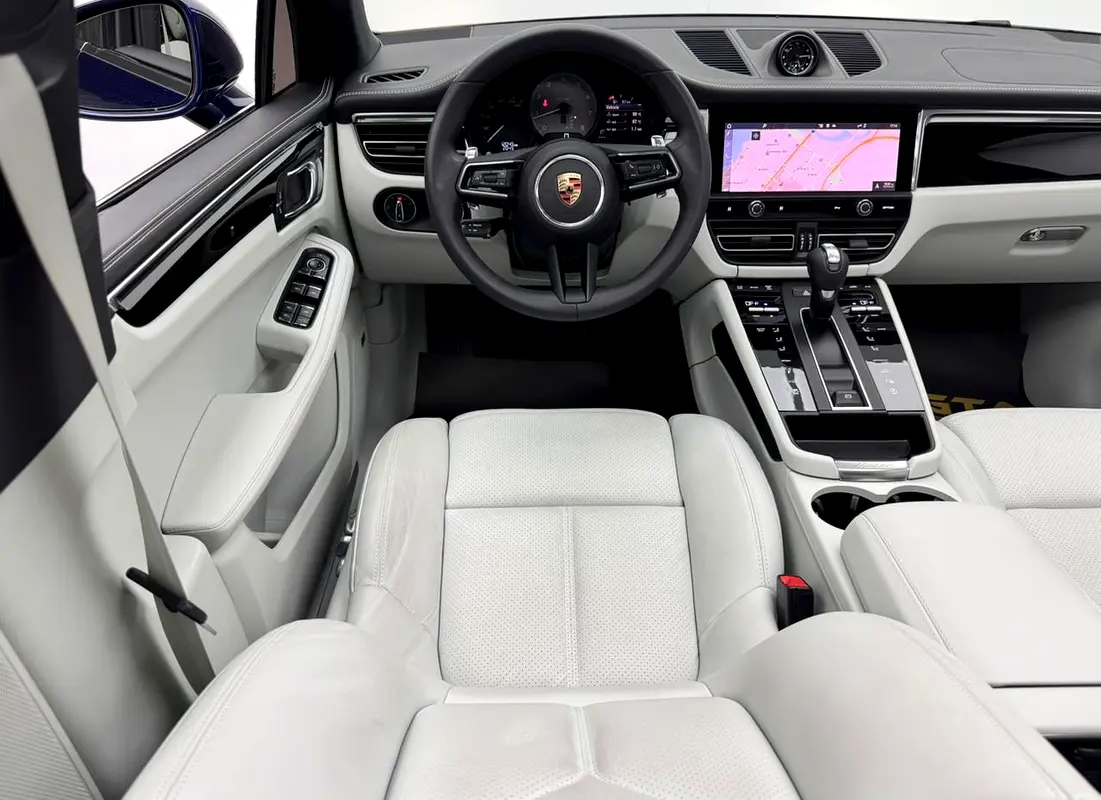 Porsche Macan 2025
