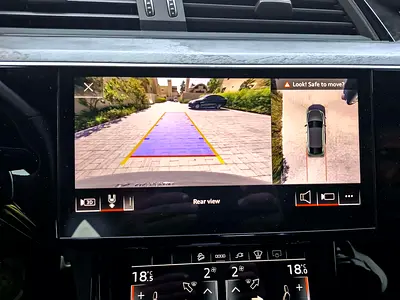 صورة 13 لـ 2024 AUDI Q8 E-TRON