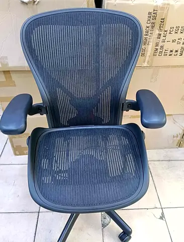 Im for selling Herman Miller Aeron chair size B and C Fully Loaded available